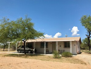 Exterior - 1-Ac Summit Haven-Large Private House near Reservation, DD Casino & the Airport (Tucson)