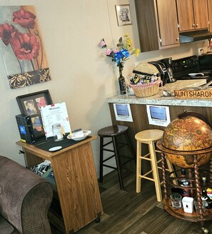 Interior - Beautiful 3-bedroom mobile home with AC in Madisonville (Madisonville)