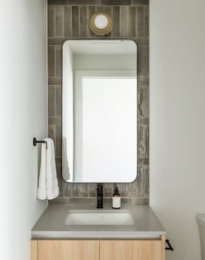 Studio | Bathroom - ROOST Rainey (Austin)