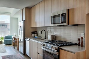 Studio | Private kitchen - ROOST Rainey (Austin)