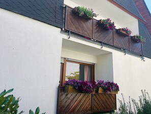 Exterior detail - Holiday Apartment 'Grobbel' Near Nature with Fireplace (Schmallenberg)