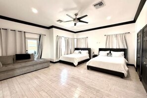 4 chambres, fer et planche Ă repasser, accĂšs au Wi-Fi (inclus)