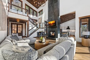 Smart TV, fireplace, table tennis