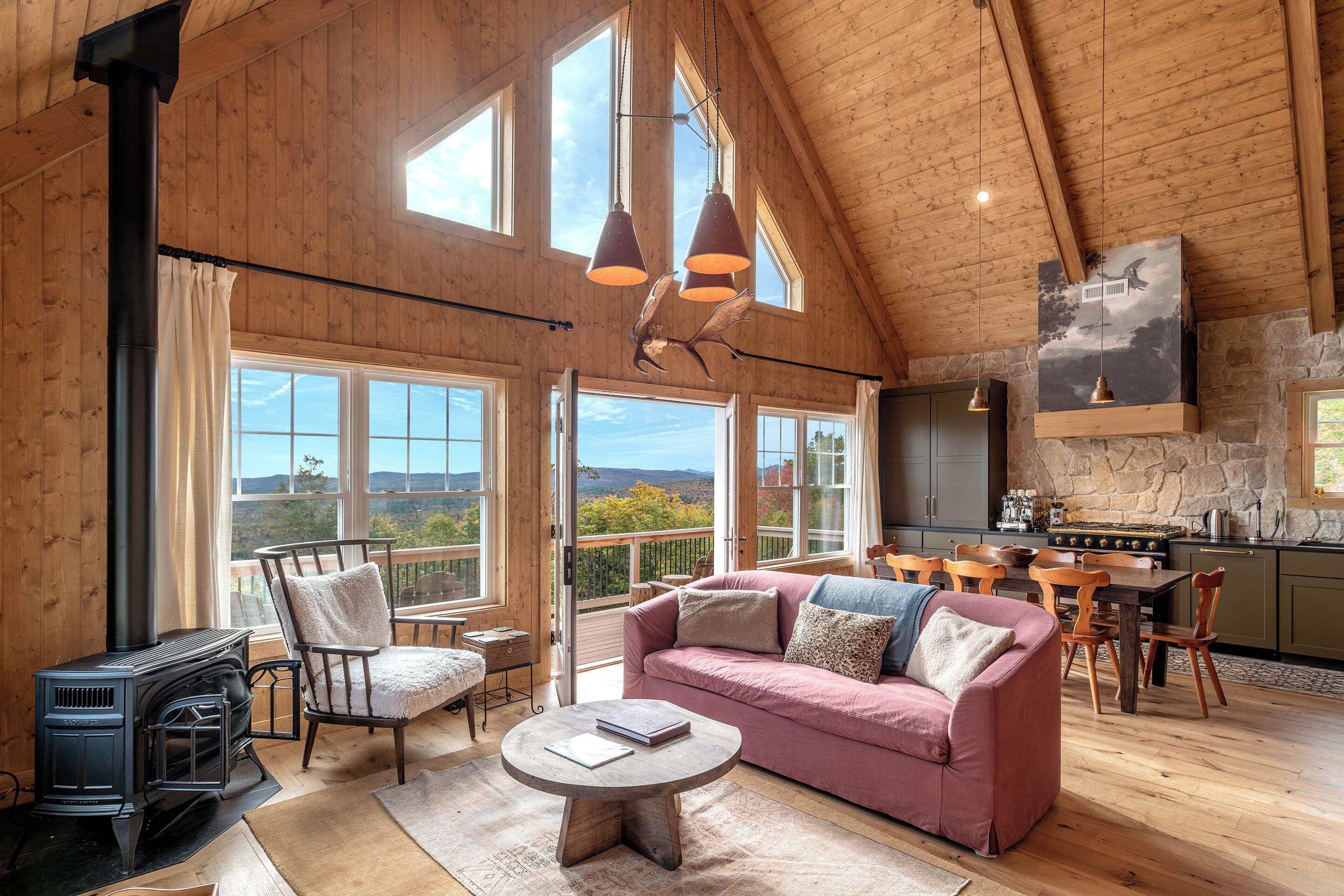 Télévision, cheminée