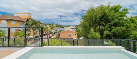 Eenvoudig appartement | Zwembad | Een buitenzwembad