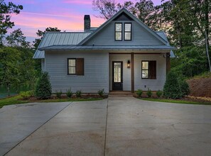 Exterior - Brand new 3-bedroom lake house with vintage style in peaceful Crane Hill (Crane Hill)