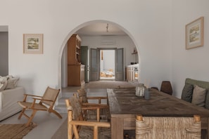 Zona de menjador de l'habitació