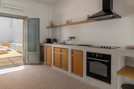 Refrigerador, horno, placa de cocina, lavavajillas