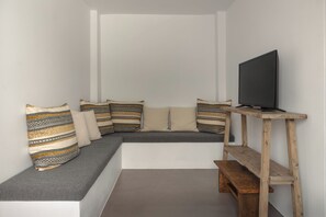 Comfort House, Patio | Living area - Siora of Paros - Malatesta & Piccolo (Paros)