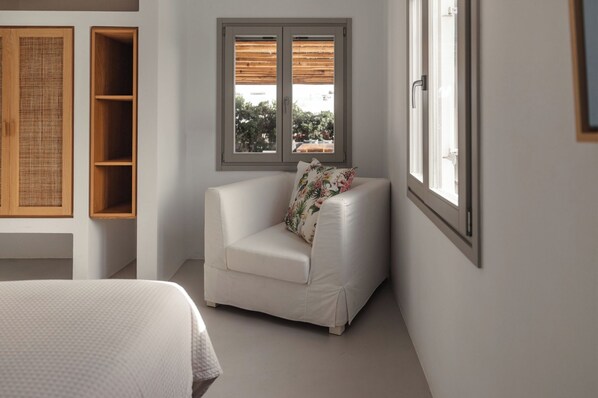 Superior House, Balcony, Sea View | Living area - Siora of Paros - Malatesta & Piccolo (Paros)