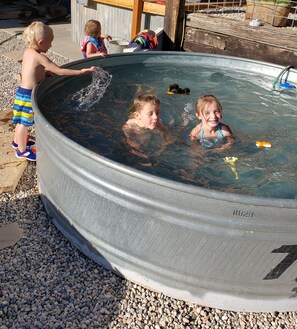 Outdoor spa tub - Country Retreat: 3-Bed Haven with Hot Tub, Yard & Minutes to Next Adventure! (Enoch)