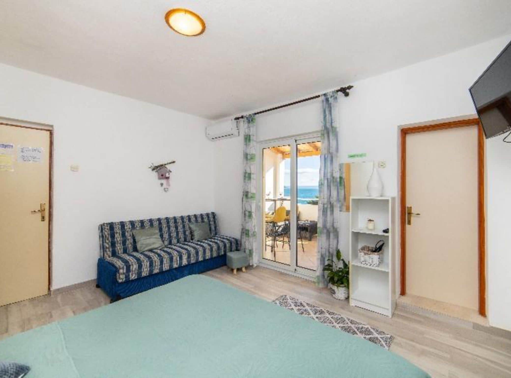 Apartment (Studio apartment with sea view 3) | 3 bedrooms, cots/infant beds