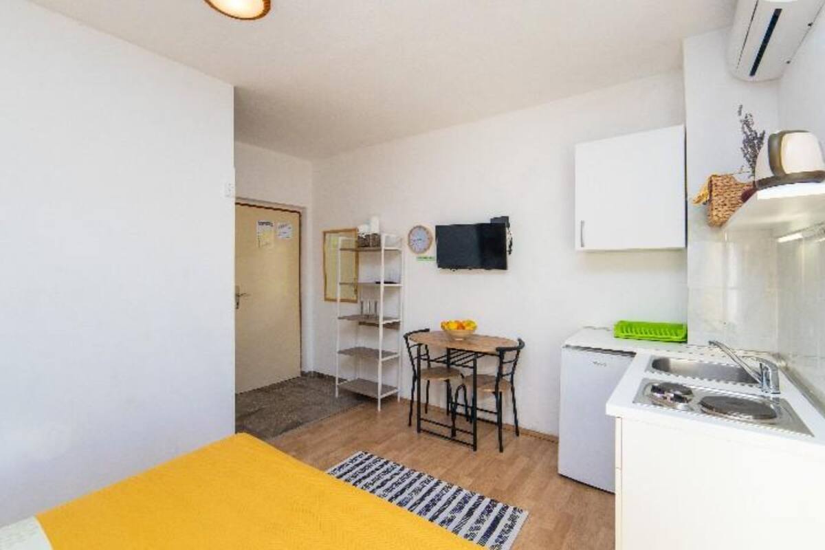 Appartement (Studio apartment with sea view 2) | Salle de séjour