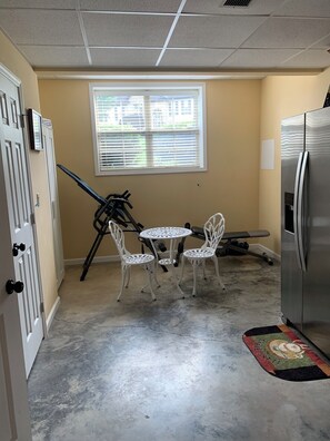 Interior - Cat’s Corner One Bedroom Basement Apartment (Odenville)