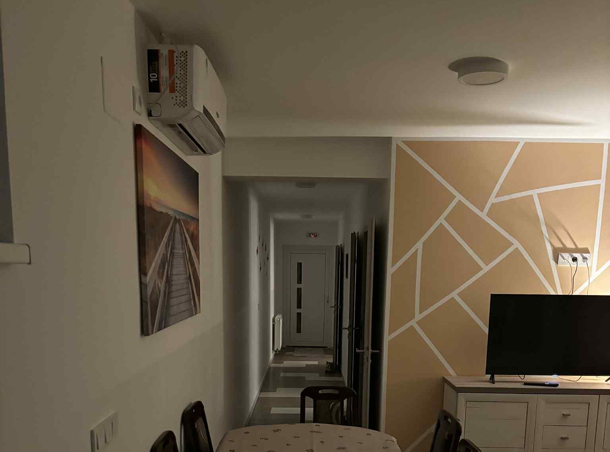 Departamento (Two Bedroom Apartment With Terrace) | Sala de estar | Televisión de pantalla plana de 32 pulgadas con canales digitales 