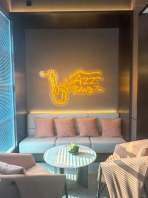 Desayuno buffet (USD 3 por persona)