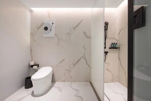 Luxury-Zweibettzimmer | Badezimmer