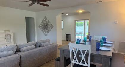 Drops of Jupiter - Pool Home Sleeps 16