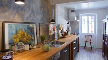 Kühlschrank, Ofen, Herdplatte, Geschirrspüler