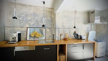 Kühlschrank, Ofen, Herdplatte, Geschirrspüler