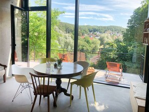 Dining - Burgstrasse Apartment West with garden and sauna (Altleiningen)