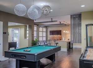 Spielezimmer