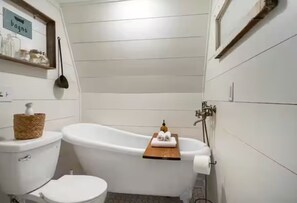 Towels, soap, toilet paper