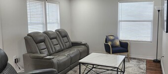 Passing through/visiting family/doing business &need your own space? Stay Here!