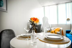 Dining - Oceanview Penthouse Luxury Stay Steps To the Beach (Santa Monica)