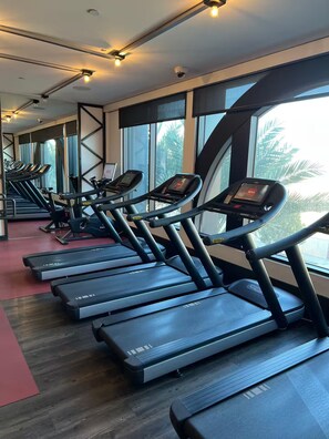 Fitness facility - Oceanview Penthouse Luxury Stay Steps To the Beach (Santa Monica)