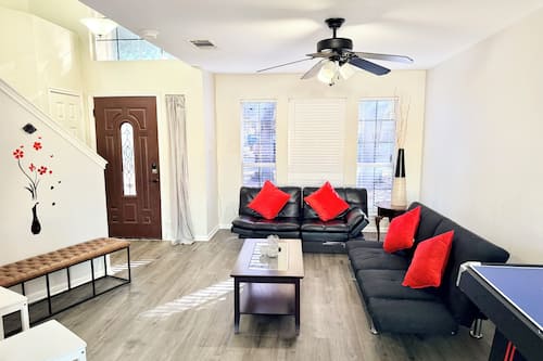 Family House, Garden View | Living area | TV