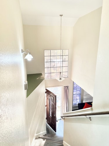 Family Retreat Near Kalahari-Sleeps 11