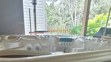 Bain à remous intérieur