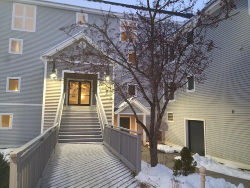 Magic Mountain Ski Resort Condo in Londonderry, VT