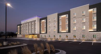 Everhome Suites Wichita Northeast