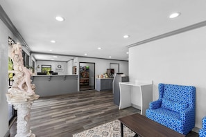 Lobby - Quality Inn & Suites East Point - Atlanta Area (Atlanta)