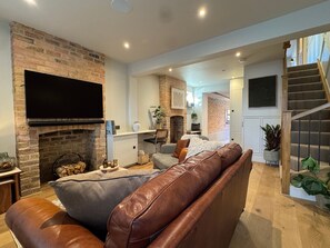 Unclassified image, 3 of 30, button - Southview Terrace, 3 bedroom, Stamford by Belmont Places (Lincolnshire)