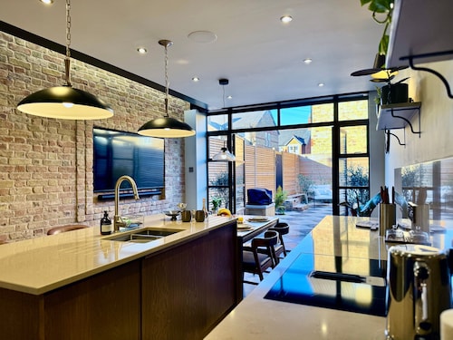 Southview Terrace, 3 bedroom, Stamford by Belmont Places
