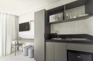 Basic Apartment | Private kitchen - Modern Studios 150m From Lagoa da Conceicao - Lsts II (Florianópolis)