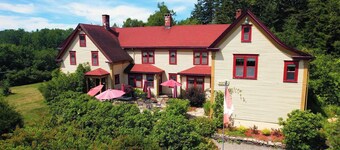 Explorer Glamping Tent | Forest Retreat & Hot Tubs!