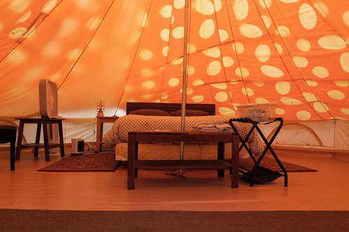 Bell Glamping Tent | Forest Retreat & Hot Tubs!