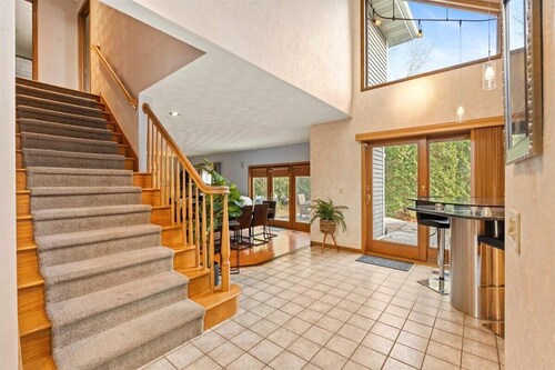 New Owner Special > Hot Tub - Sauna - Private Gym