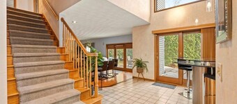 New Owner Special > Hot Tub - Sauna - Private Gym