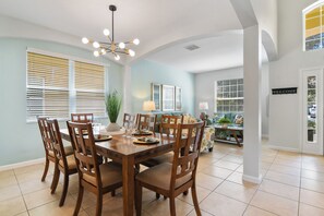Interior - Family Paradise - Theatre + Resort + Pet Friendly (Davenport)