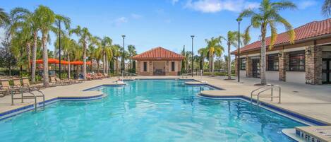 2 outdoor pools, free pool cabanas, pool umbrellas