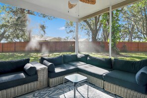 Interior - Rustic Hideaway - Great Location + Pet Friendly! (Windermere)