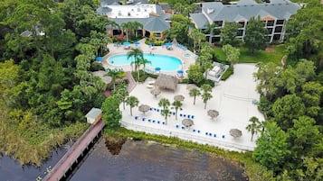 Apartment (3 Bedrooms) | Front of property