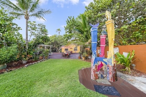 Interior - Beach & Resort Access - Pets, Games & Fire Pit (Cocoa Beach)