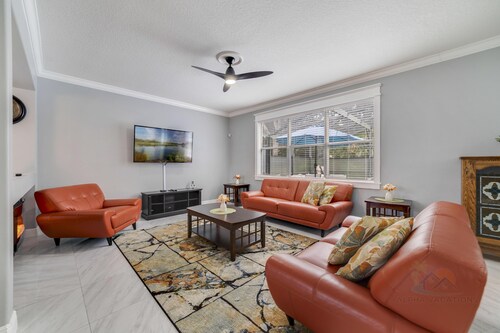 Veranda Vibe Stylish Outdoor Living Near the Parks
