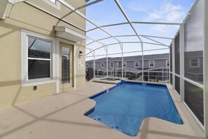 Interior - Champions Oasis - Resort&arcade -walk to Clubhouse (Davenport)